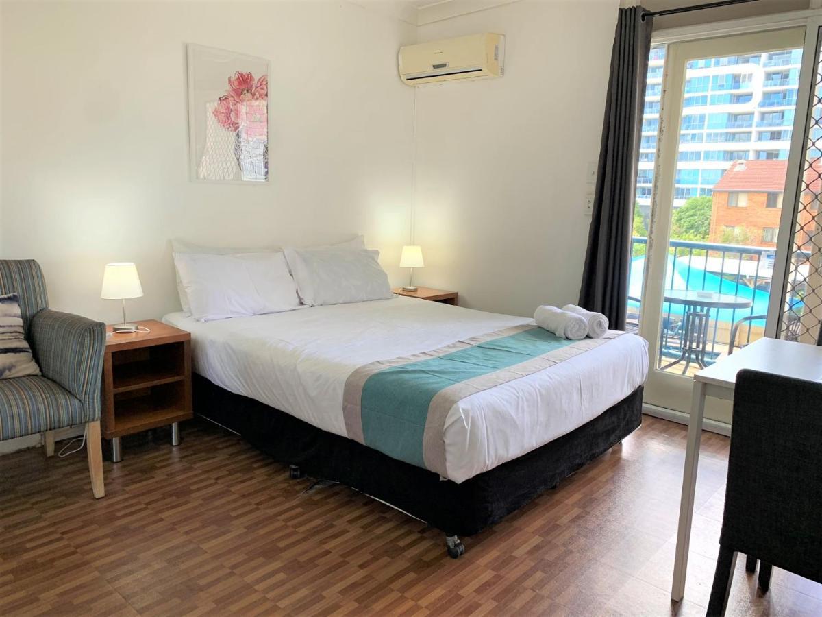 Broadwater Keys Holiday Apartments Gold Coast Extérieur photo