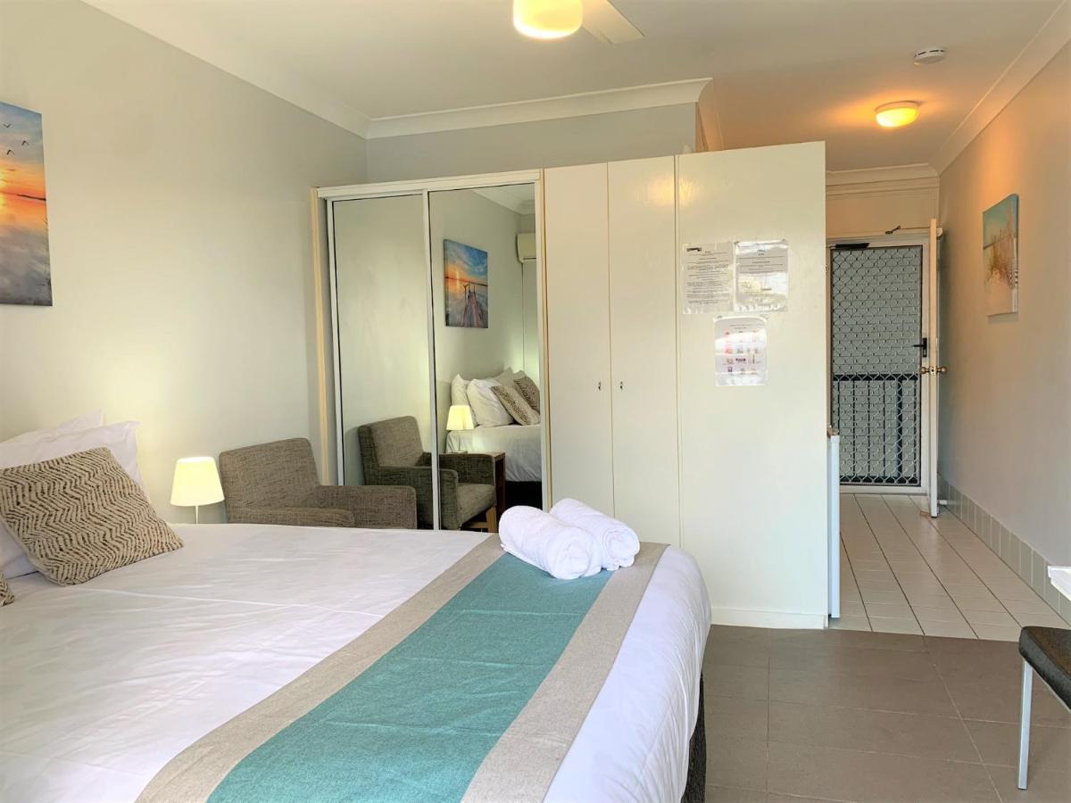 Broadwater Keys Holiday Apartments Gold Coast Extérieur photo