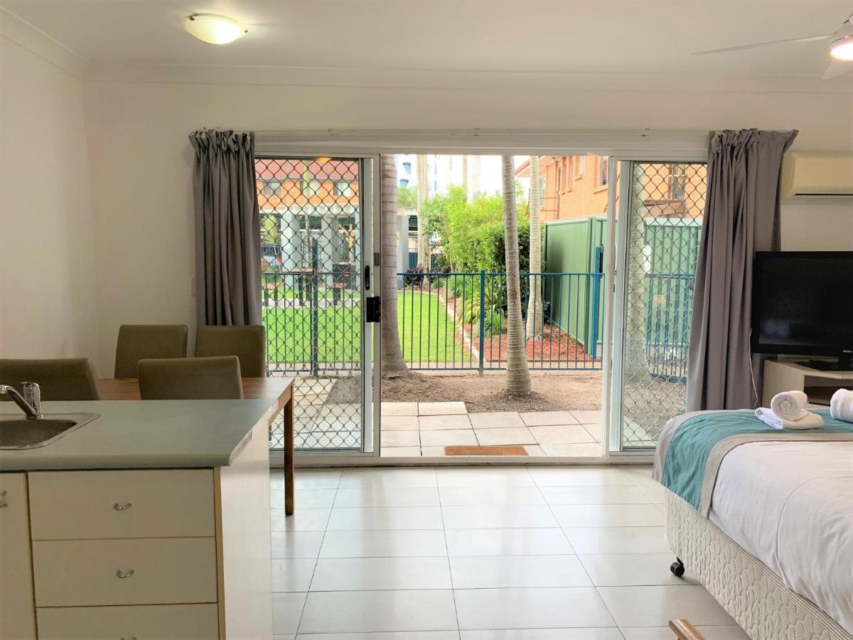 Broadwater Keys Holiday Apartments Gold Coast Extérieur photo