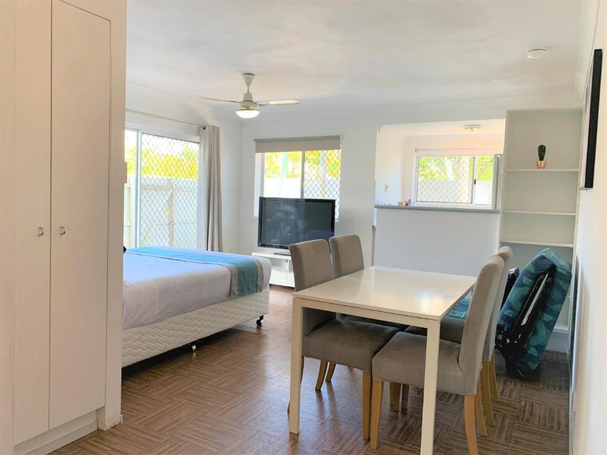 Broadwater Keys Holiday Apartments Gold Coast Extérieur photo